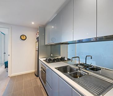 8/200 Westgarth Street, Northcote VIC 3070 - Photo 2