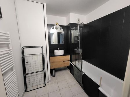 Location Appartement 2 pièces 51m² - Photo 4