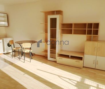 Pronájem bytu 1+kk a garsoniéry 37 m² - Фото 1