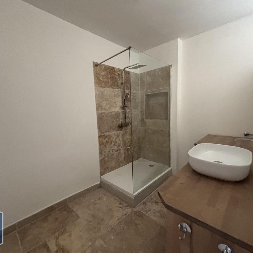 Location Appartement 2 pièces 61m² VITROLLES 13127 - Photo 1