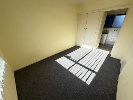 13 / 28 Eumeralla Road, CAULFIELD SOUTH - Photo 2