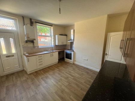 2 bedroom terraced house to rent - Photo 5