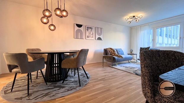 MODERN 2.5-ROOM BOUTIQUE APARTMENT WITH SERVICE IN ZURICH, WIPKINGEN - Photo 1