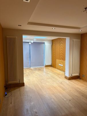 3 Bed Flat, St. Peters Road, CR0 - Photo 1