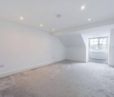 3 bedroom flat to rent - Photo 1