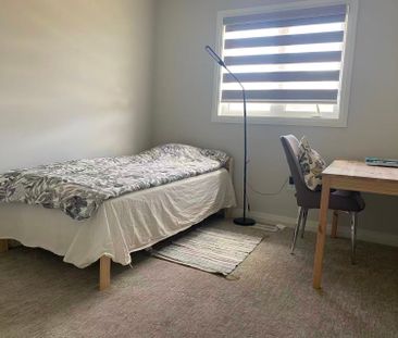 For Lease - 7377 Marvel Drive, Niagara Falls, Ontario - Photo 2