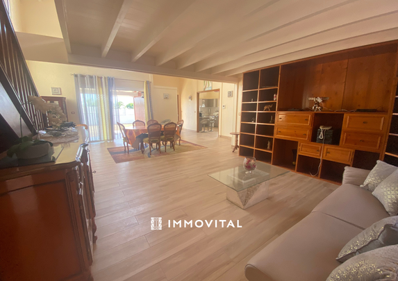Location Maison 4 pièces 200m² GOURBEYRE 97113 - Photo 1