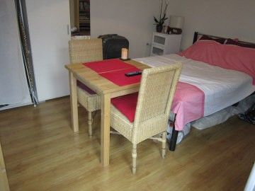 Large double studio with separate kitchen - £240pw - Photo 1