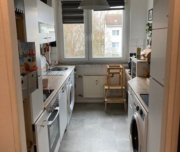 Sonnige 3-Zimmer-Wohnung mit Balkon! - Foto 1