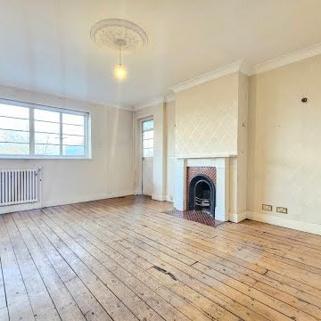 2 Bed Flat, Dorchester Court, SE24 - Photo 1