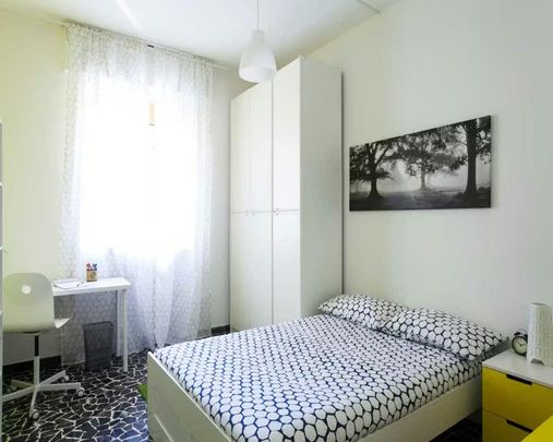 Via Guglielmo Oberdan, Bologna, Emilia-Romagna 40126 - Photo 1