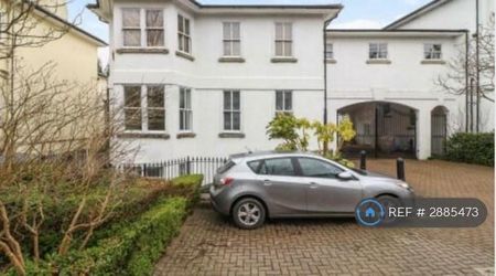 3 bedroom flat to rent - Photo 3