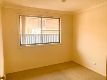 Modern Three Bedroom Home - Photo 2