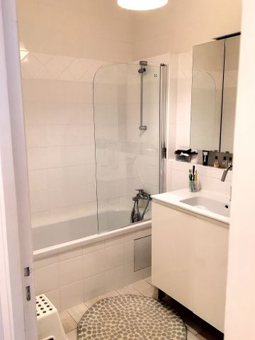 Location Appartement 2 pièces 74m² NEUILLY SUR SEINE 92200 - Photo 4