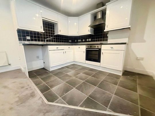 2 bedroom flat to rent - Photo 1