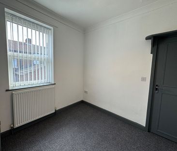 2 Bed Terraced House, Bala Street, L4 - Photo 3