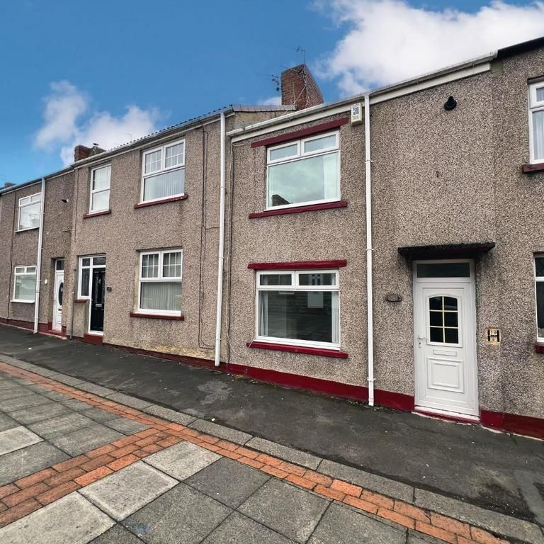 2 bedroom terraced house to rent - Photo 1