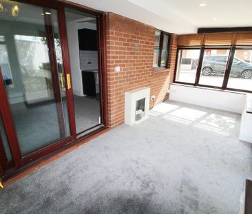 2 bedroom bungalow to rent - Photo 1