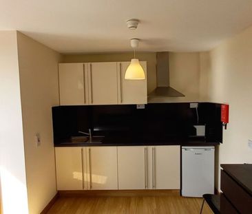 Queens Road Studio 14 - Photo 2