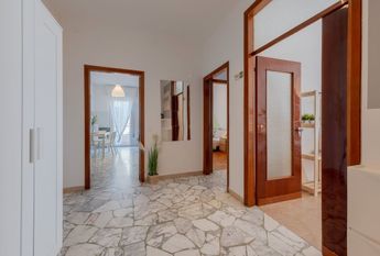 Via Cesare Cremonino, Padova, Veneto 35124