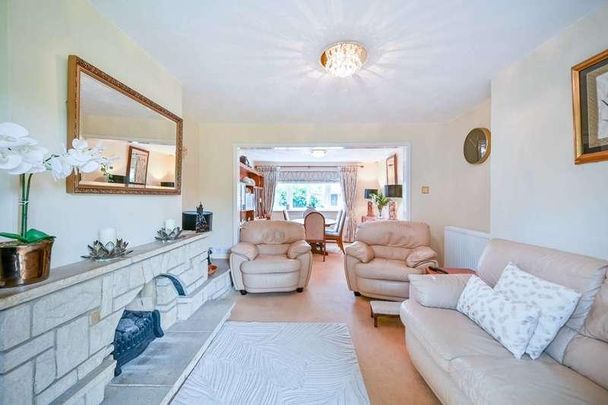 Ray Lea Close, Maidenhead, SL6 - Photo 1