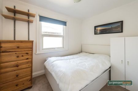 3 bedroom flat to rent - Photo 4