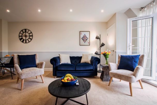 2 bedroom 1 bathroom - Photo 1