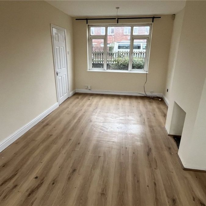 Third Avenue, Liversedge, West Yorkshire, WF15 - Photo 1