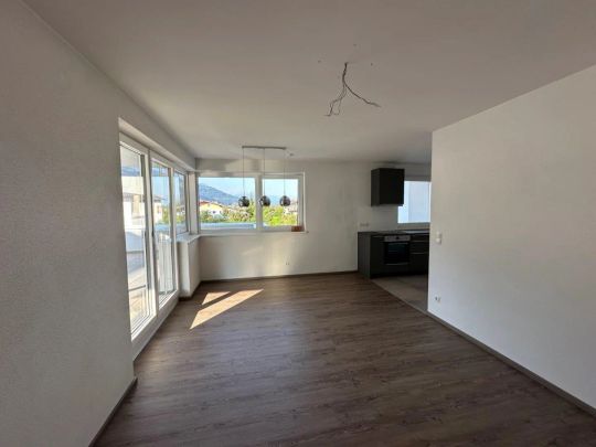 Weer - helle Wohnung mit großer, sonniger Terrasse - Photo 1