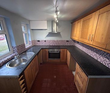 2 bedroom terraced house to rent - Photo 4