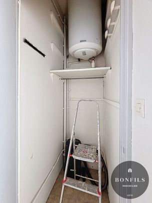 A LOUER AVIGNON (84000) INTRAMUROS : APPARTEMENT 2 PIECES NON MEUBLE - QUARTIER RUE PAUL SAIN, - Photo 1