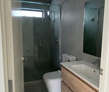 2 Bedroom 2 Bathroom House in Henderson - Photo 5