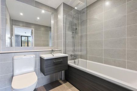 2 bedroom apartment to rent - Photo 5