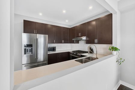 For Lease - 617 Mockridge Terrace, Milton, Ontario - Photo 3