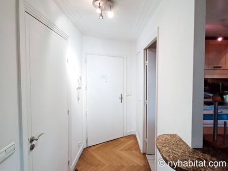 Logement à Paris, Location meublée - Photo 5