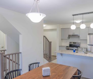 For Lease - 3372 Swordbill Street, Pickering, Ontario - Photo 2