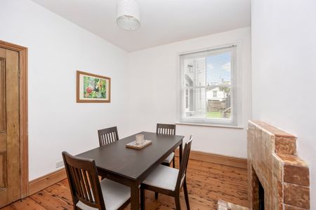 2 Bed Terraced House, Chester Terrace, BN1 - Photo 5