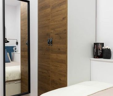 Carrer de Muntaner, Barcelona, Catalonia 08021 - Photo 3