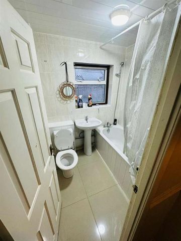 Waldegrave, Basildon, SS16 - Photo 5