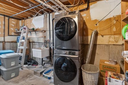 For Lease - 8 Oberon Street, Bells Corners and South to Fallowfield, Ontario - Photo 3