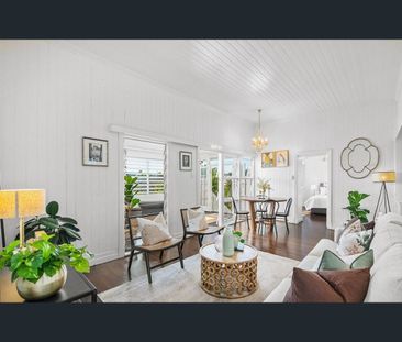 Queenslander with Flexible Living & Alfresco Balcony - Photo 1
