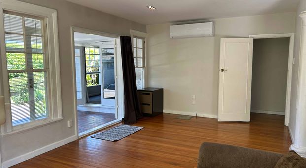 Student Accommodation Available - Photo 1