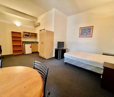 Large Studio with A/C at the Heart of Educational District - Broadway - Photo 2