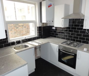 4 Bed Terraced House, Vittoria Street, CH41 - Photo 6