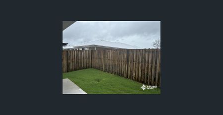 Spacious 3 Bedroom home in quiet neighborhood - Photo 3