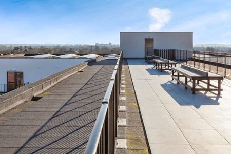 3 bedroom flat to rent - Photo 4