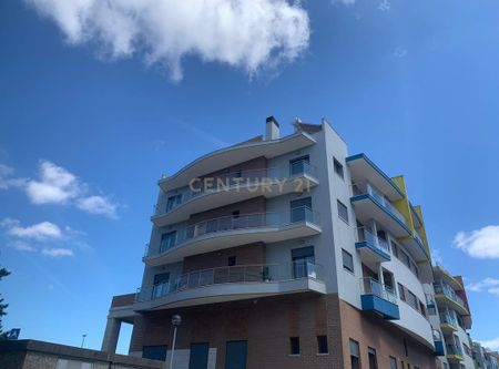 Ramada e Caneças, Lisbon - Photo 4