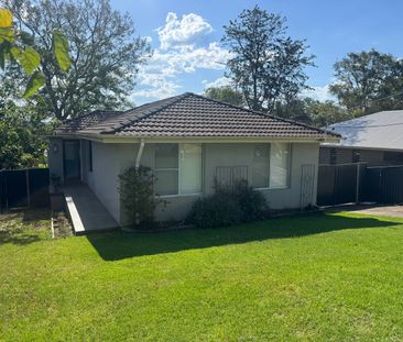 Charming Camden Home - Photo 4