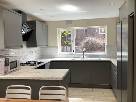 5 Bedroom Terraced To Rent in Arboretum - Photo 5