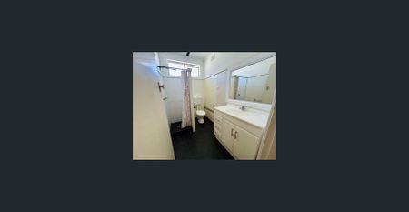 HANDY TO TOWN AND UNE CAMPUS - Photo 5